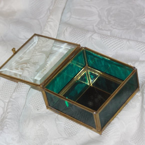 Glass Etched Hummingbird Green Clear Brass Trinket Jewelry Box - Picture 5 of 5